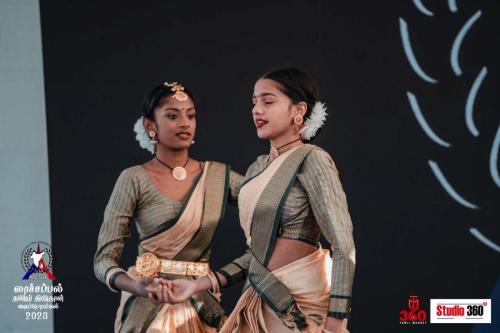Studio 360 La-Chapel pongal Sony-364