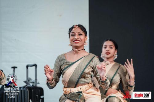 Studio 360 La-Chapel pongal Sony-366